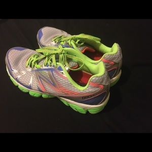 880 V4 running New balance shoes